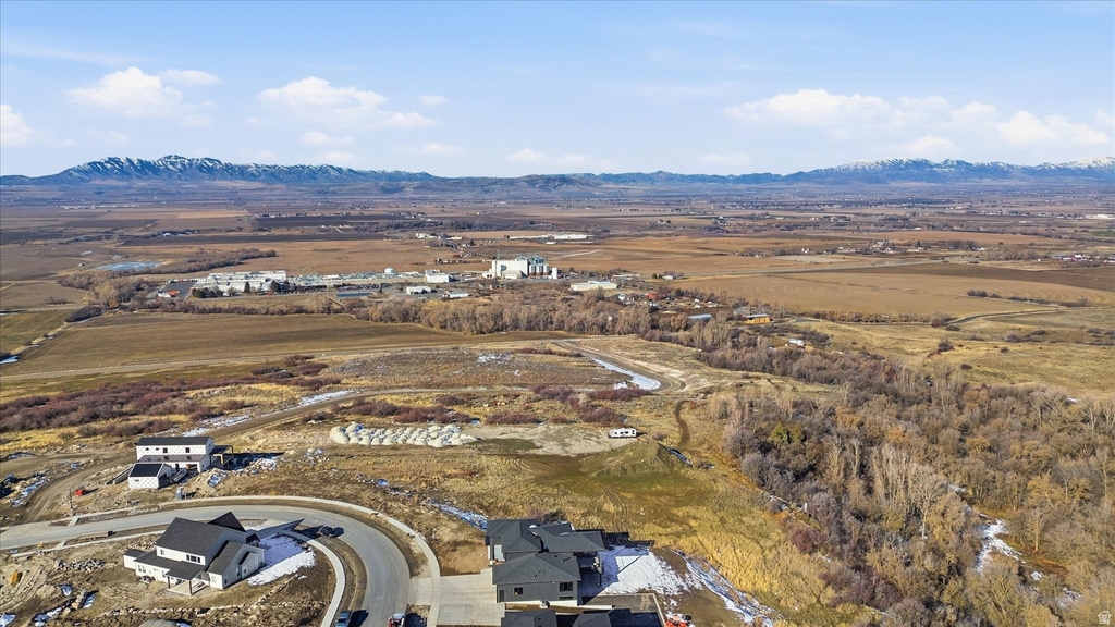 697  CHERRY PKWY Richmond, UT 84333