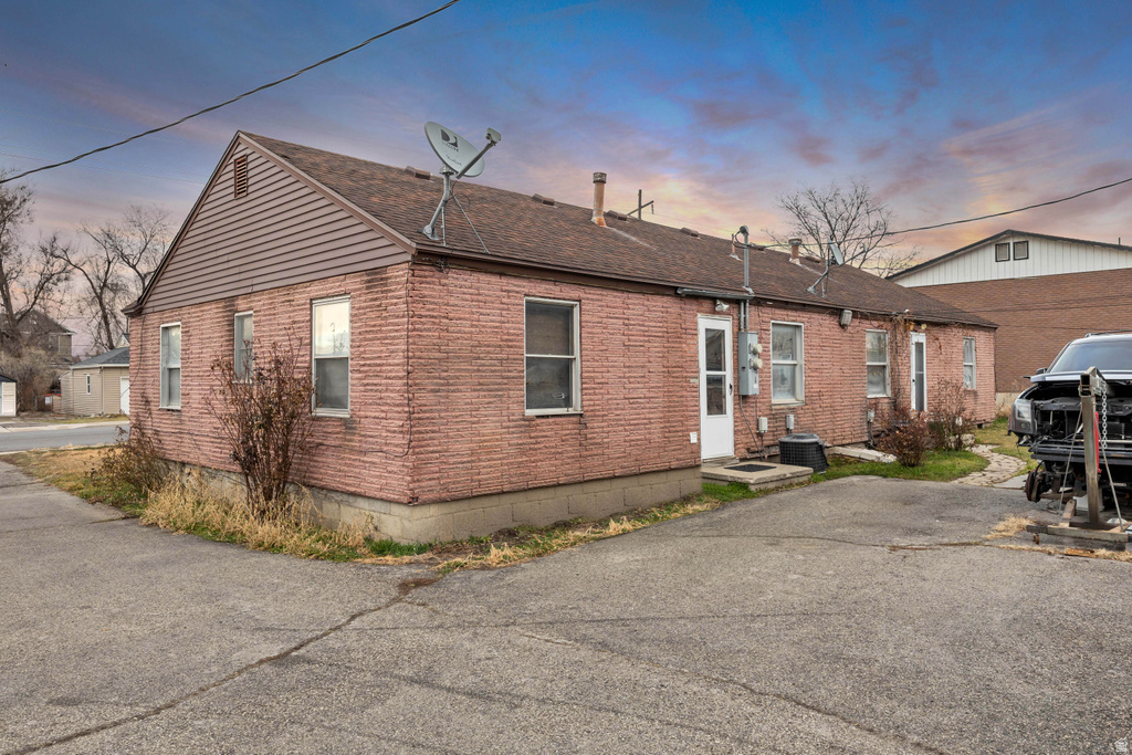 194 E 8530 S Sandy, UT 84070