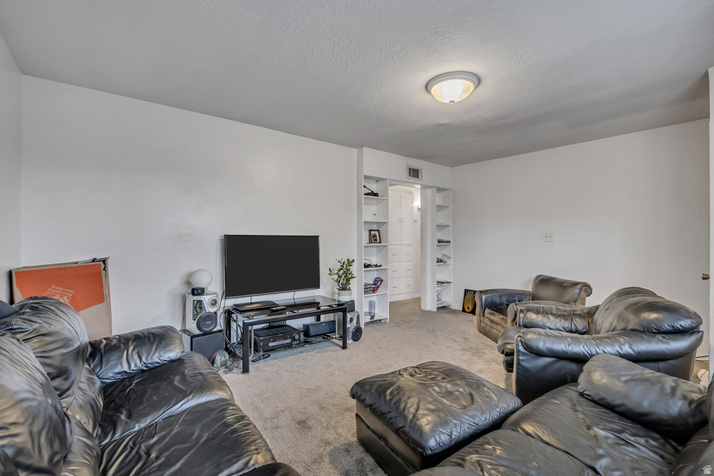 194 E 8530 S Sandy, UT 84070