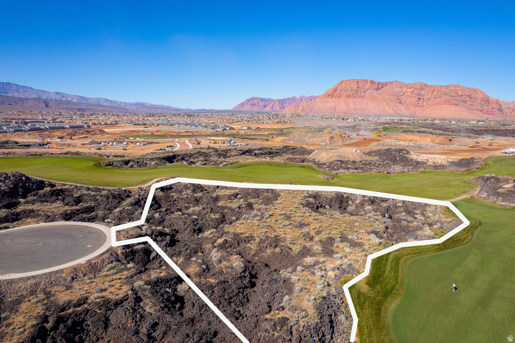 2452  SOUTH VILLAGE DR Santa Clara, UT 84765