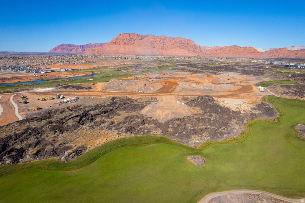 2452  SOUTH VILLAGE DR Santa Clara, UT 84765