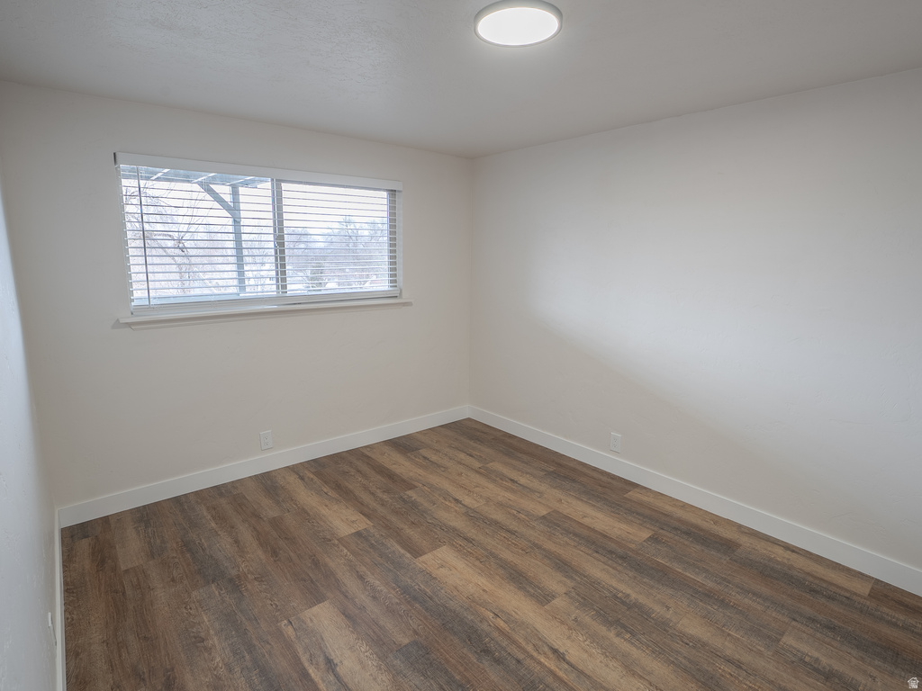 8492 S MESA DR Sandy, UT 84093