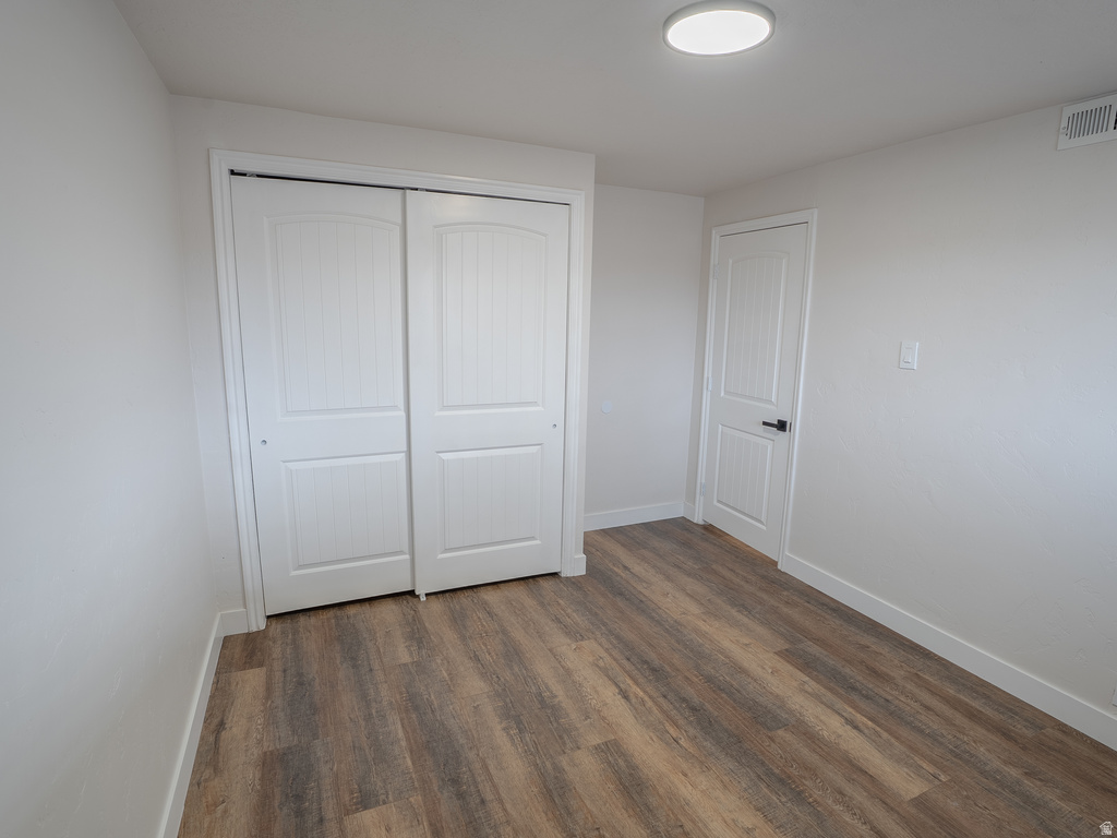 8492 S MESA DR Sandy, UT 84093