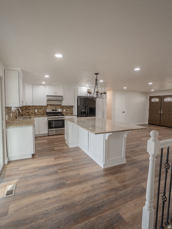 8492 S MESA DR Sandy, UT 84093