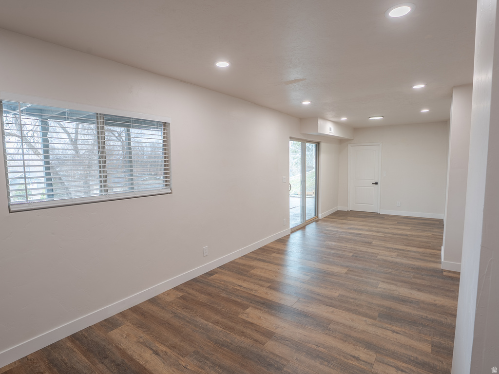 8492 S MESA DR Sandy, UT 84093