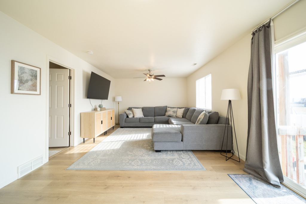 89 S 525 W Clearfield, UT 84015