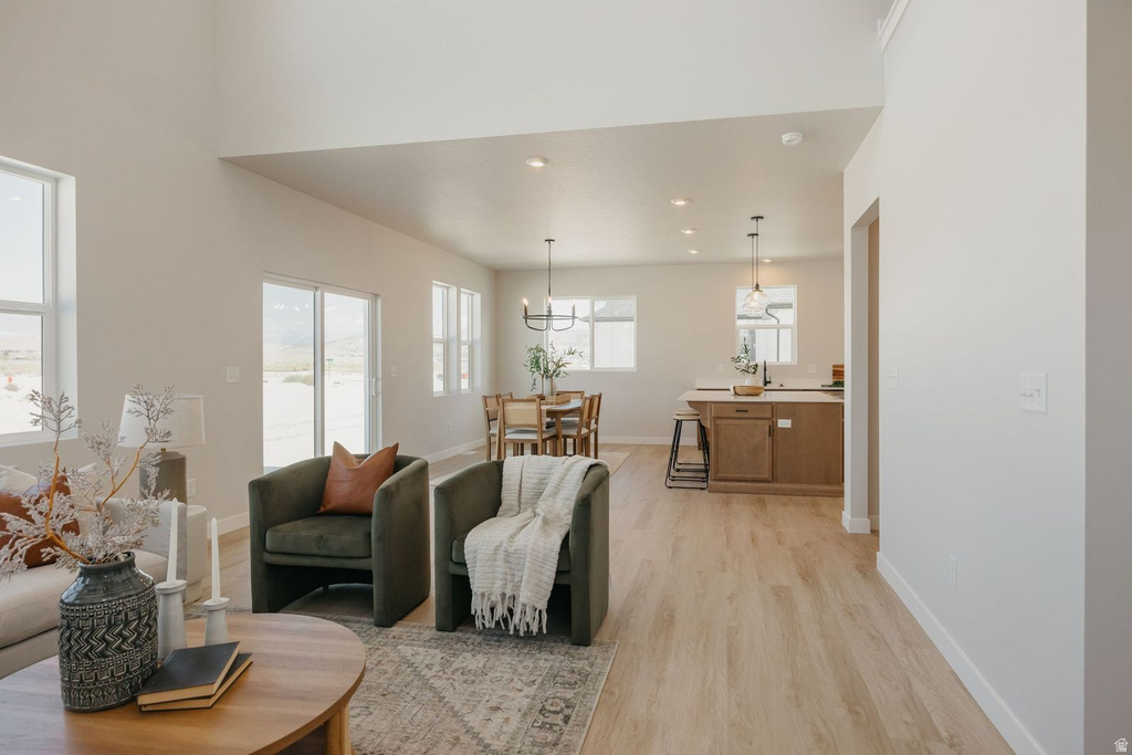 5199 S PARAMOUNT CV Riverdale, UT 84405