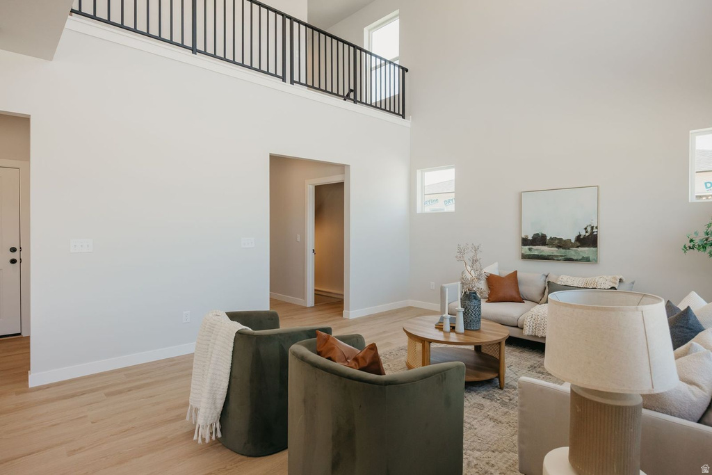 5199 S PARAMOUNT CV Riverdale, UT 84405