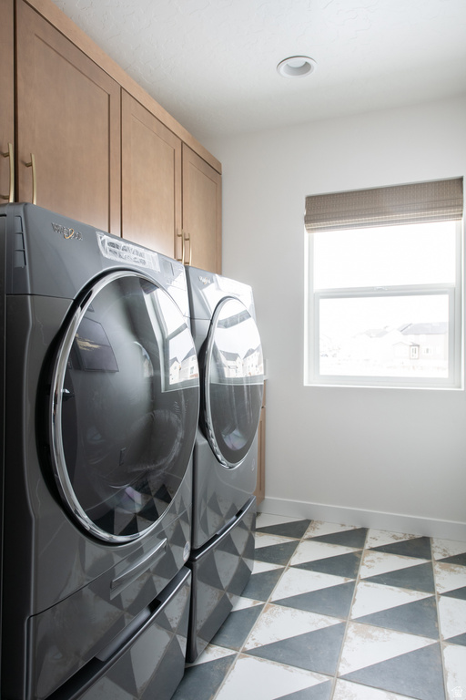 5199 S PARAMOUNT CV Riverdale, UT 84405