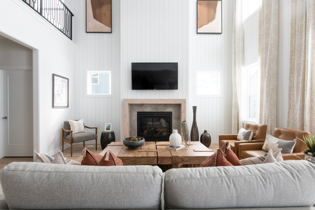 5199 S PARAMOUNT CV Riverdale, UT 84405