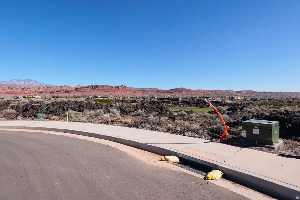 2447  SOUTH VILLAGE DR Santa Clara, UT 84765