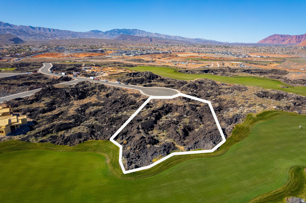 2447  SOUTH VILLAGE DR Santa Clara, UT 84765