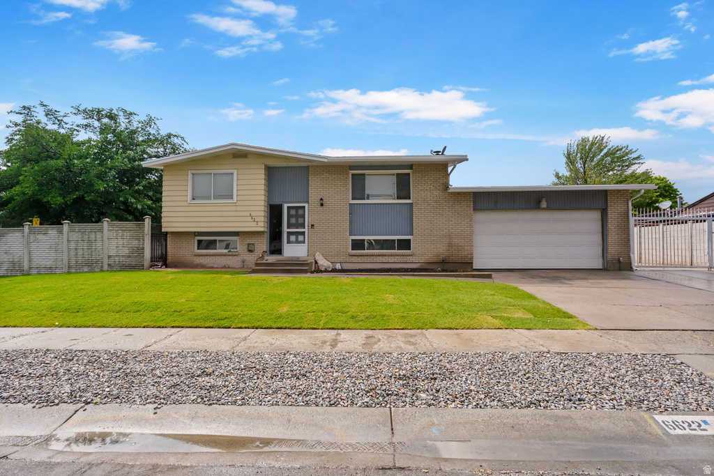 6622 S GEORGIA DR West Jordan, UT 84084