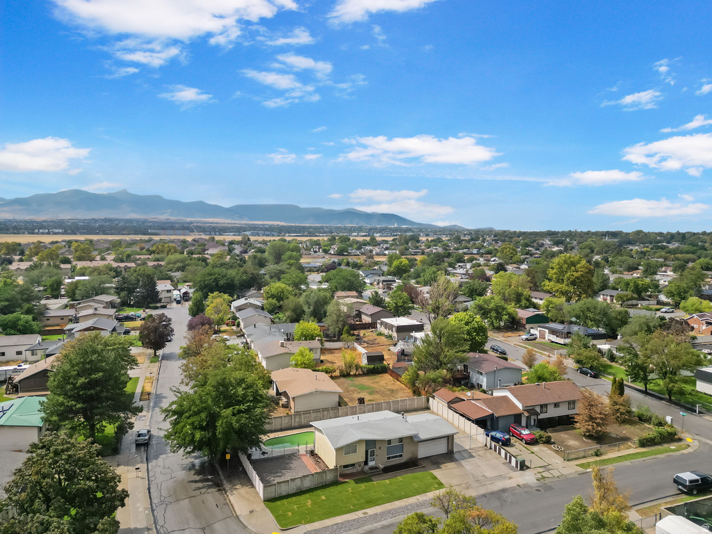 6622 S GEORGIA DR West Jordan, UT 84084