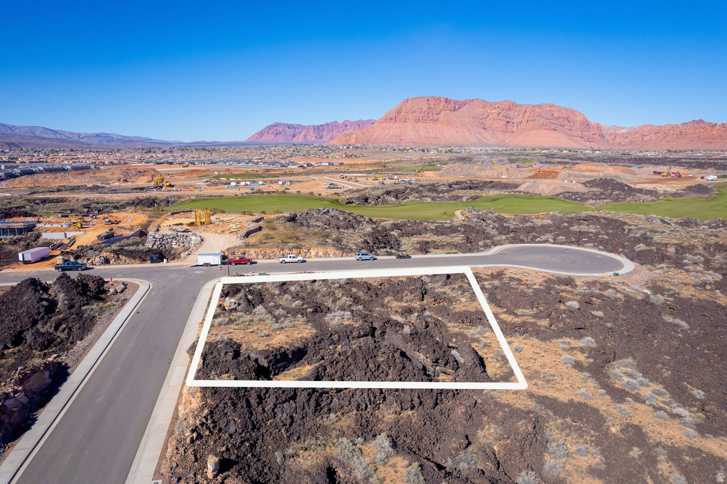 2417  LAVA VISTA DR Santa Clara, UT 84765