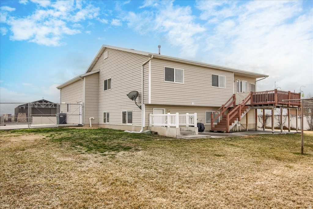 6242 W 5950 S Hooper, UT 84315