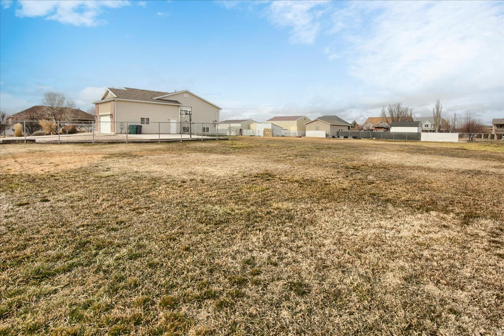 6242 W 5950 S Hooper, UT 84315