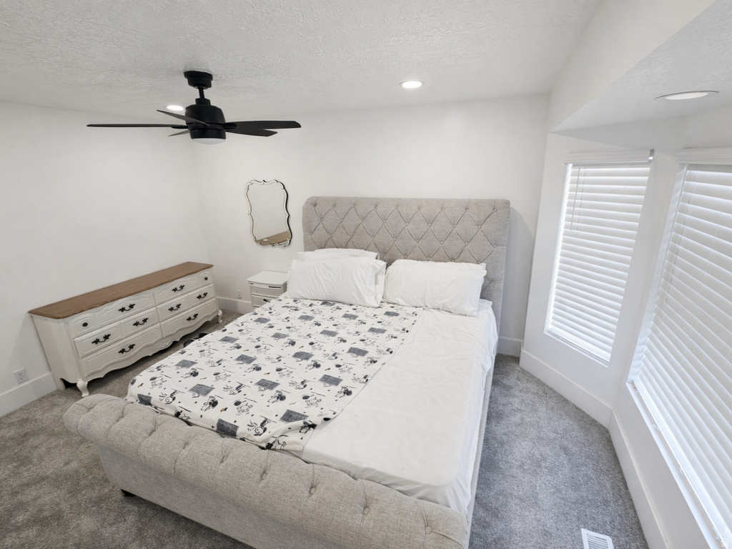 8464 S MEADOWLARK LN West Jordan, UT 84088