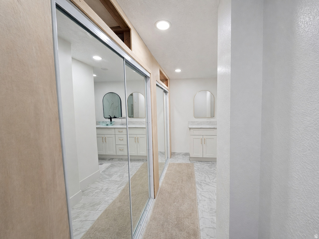 8464 S MEADOWLARK LN West Jordan, UT 84088