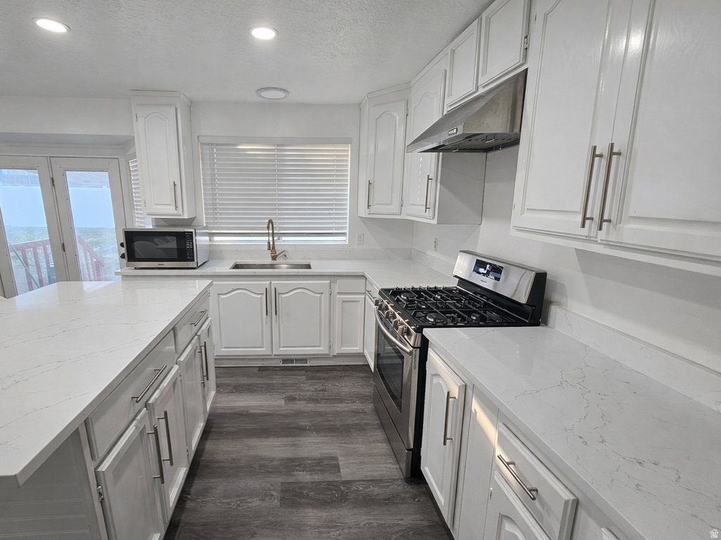 8464 S MEADOWLARK LN West Jordan, UT 84088