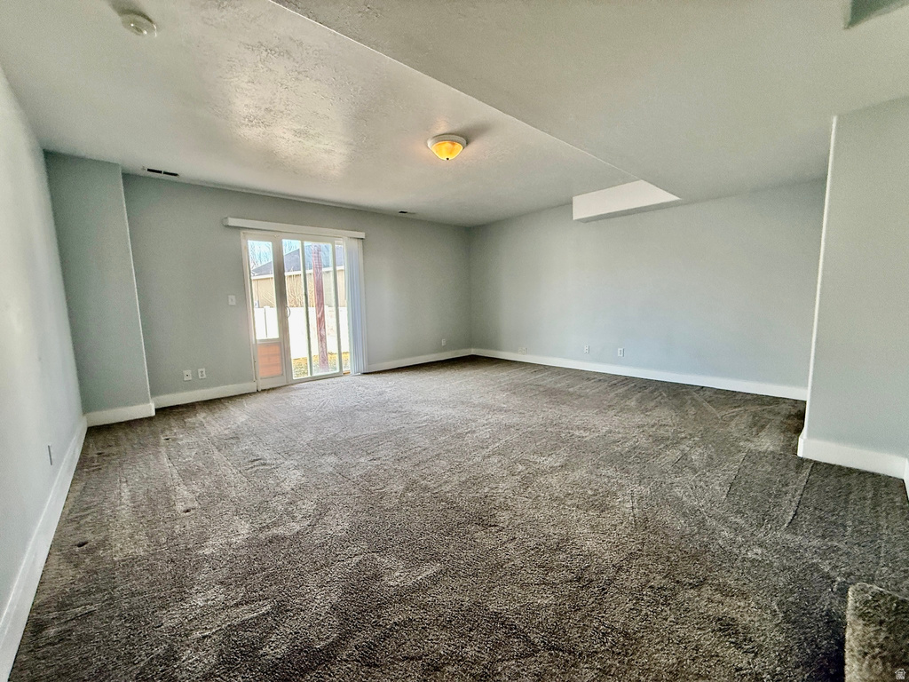 6724 W HUNTER WOOD CIR West Valley City, UT 84128