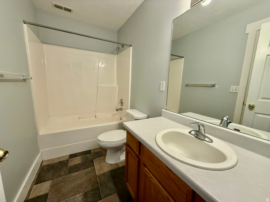 6724 W HUNTER WOOD CIR West Valley City, UT 84128