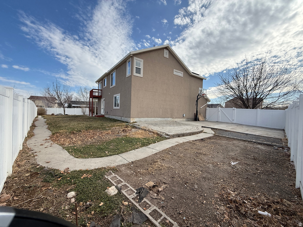 6724 W HUNTER WOOD CIR West Valley City, UT 84128