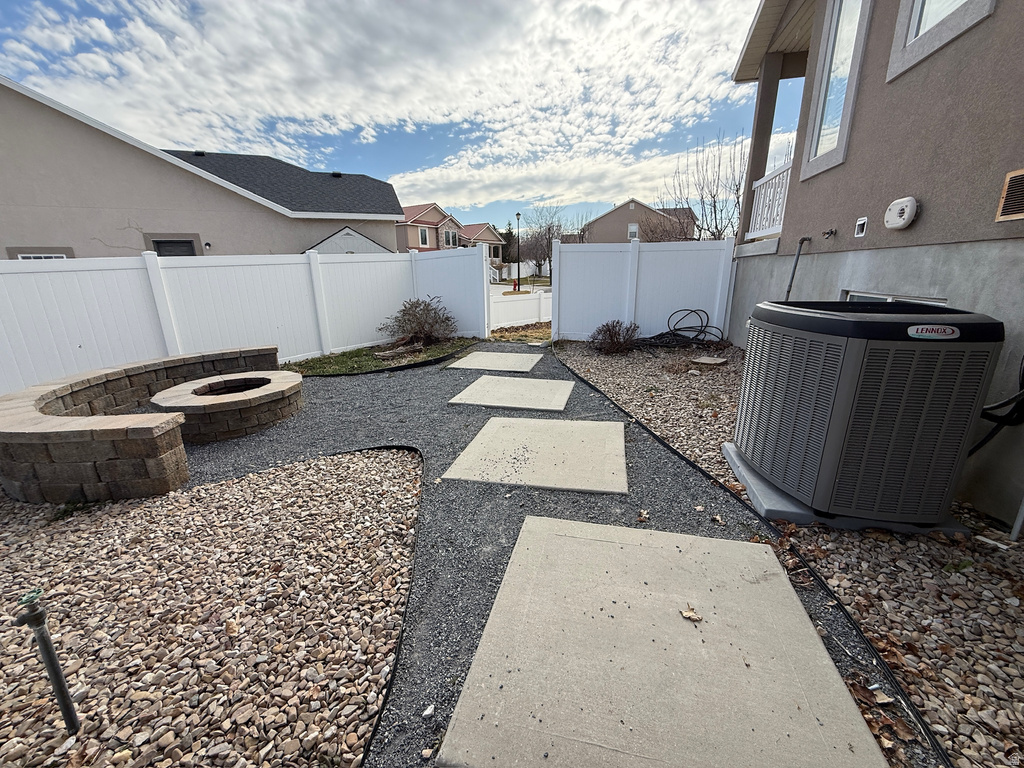 6724 W HUNTER WOOD CIR West Valley City, UT 84128