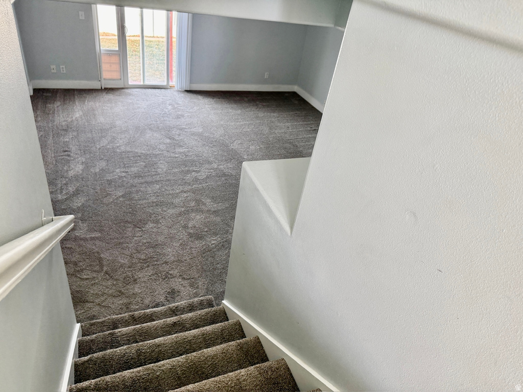 6724 W HUNTER WOOD CIR West Valley City, UT 84128