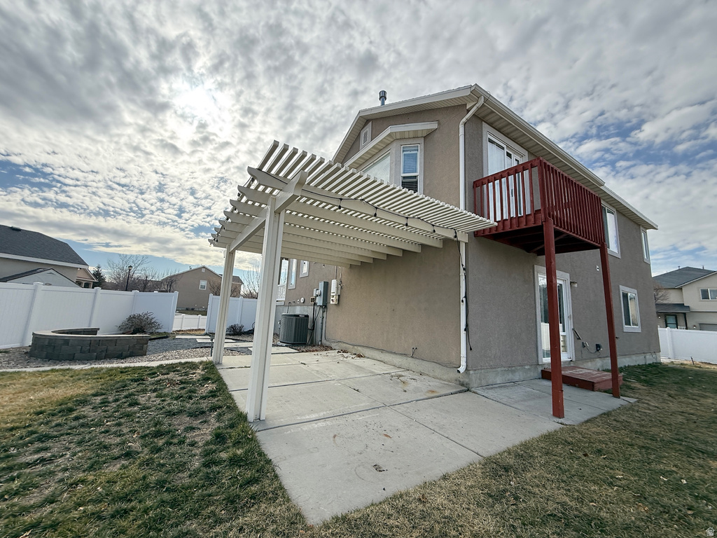 6724 W HUNTER WOOD CIR West Valley City, UT 84128