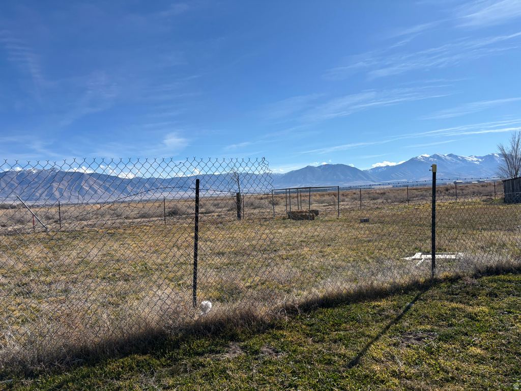 3880 N RAILROAD CIR Grantsville, UT 84029