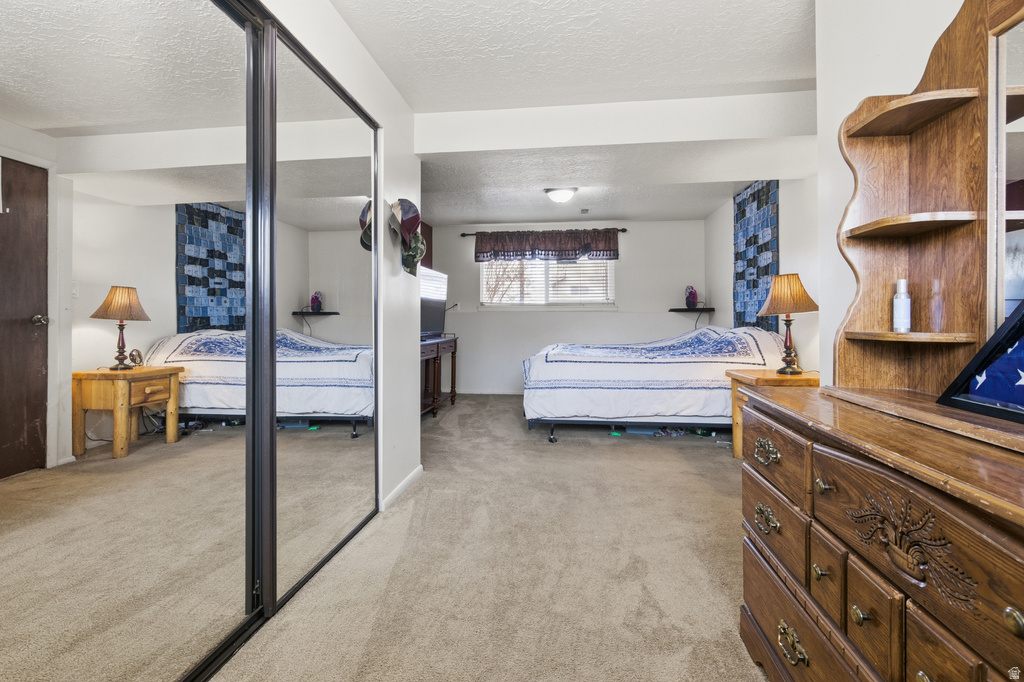 1871 N 1225 W Clinton, UT 84015