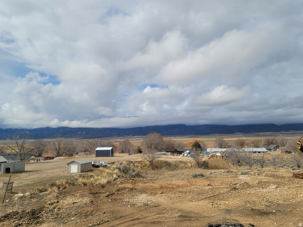 335 N 200 W Moroni, UT 84646