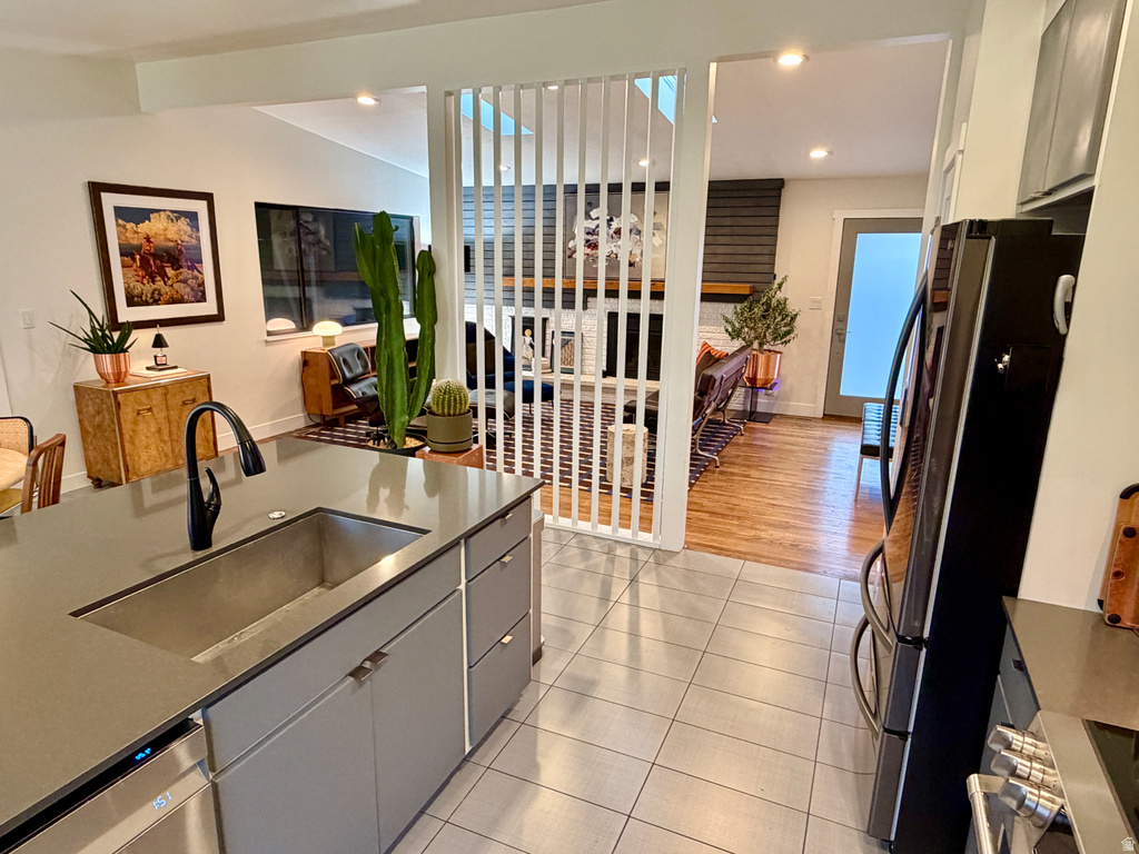 2203 E VIMONT AVE Millcreek, UT 84109