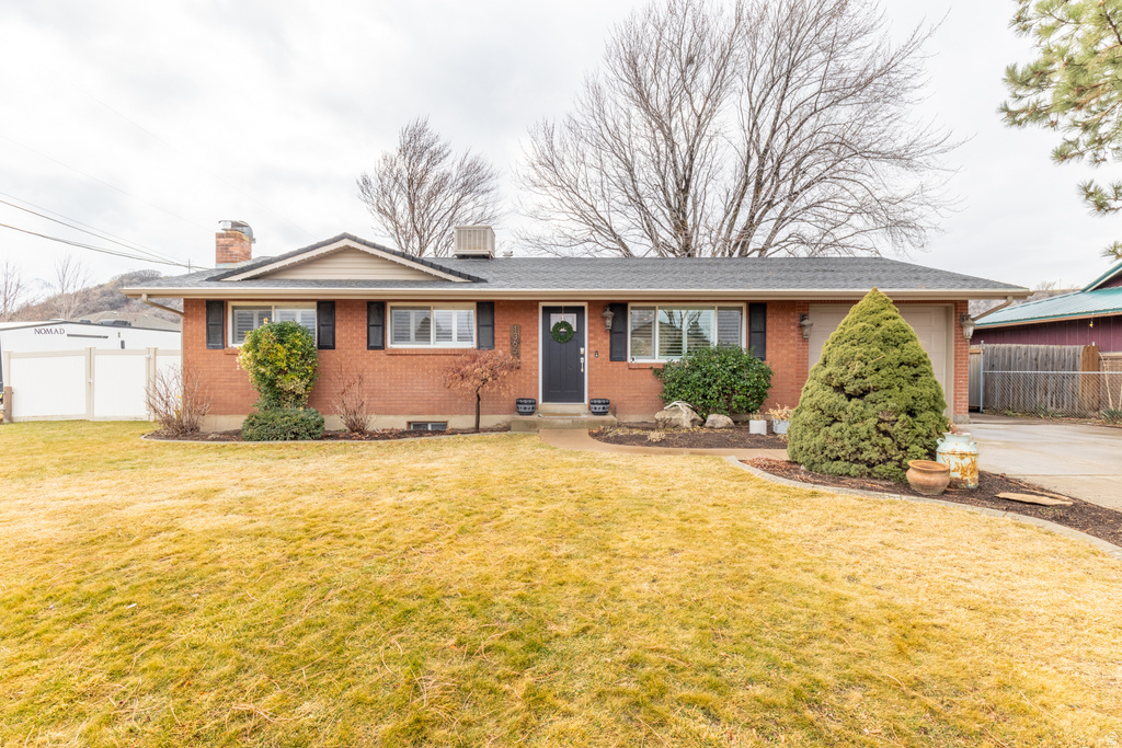 1365 E LESTER DR South Weber, UT 84405