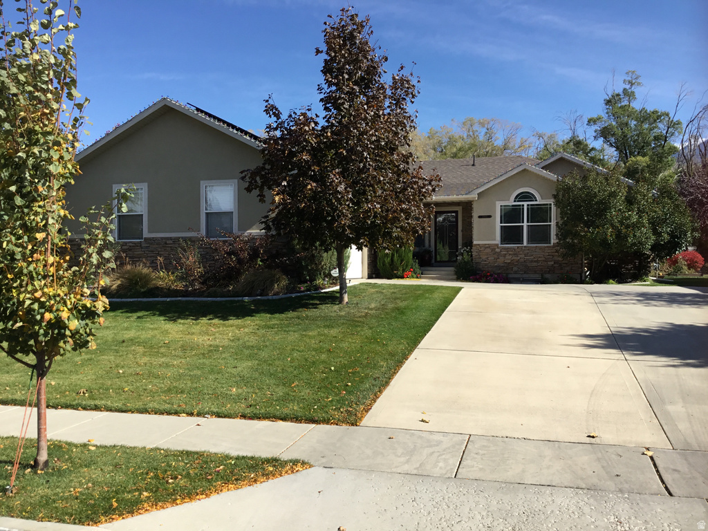 10945 S HYRUM PL Sandy, UT 84070