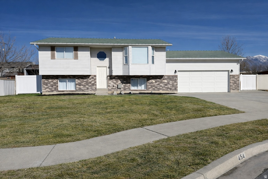 454 W 230 S American Fork, UT 84003