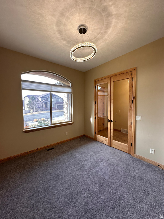 11521 S BLACK FOREST DR Sandy, UT 84094