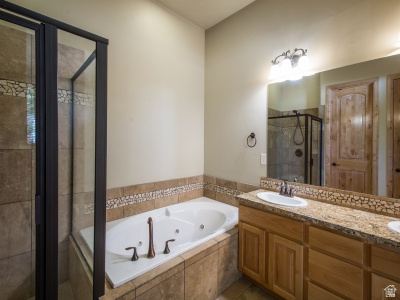 11521 S BLACK FOREST DR #8 Sandy, UT 84094