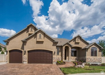 11521 S BLACK FOREST DR #8 Sandy, UT 84094