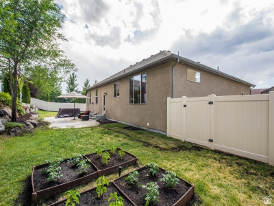 11521 S BLACK FOREST DR #8 Sandy, UT 84094