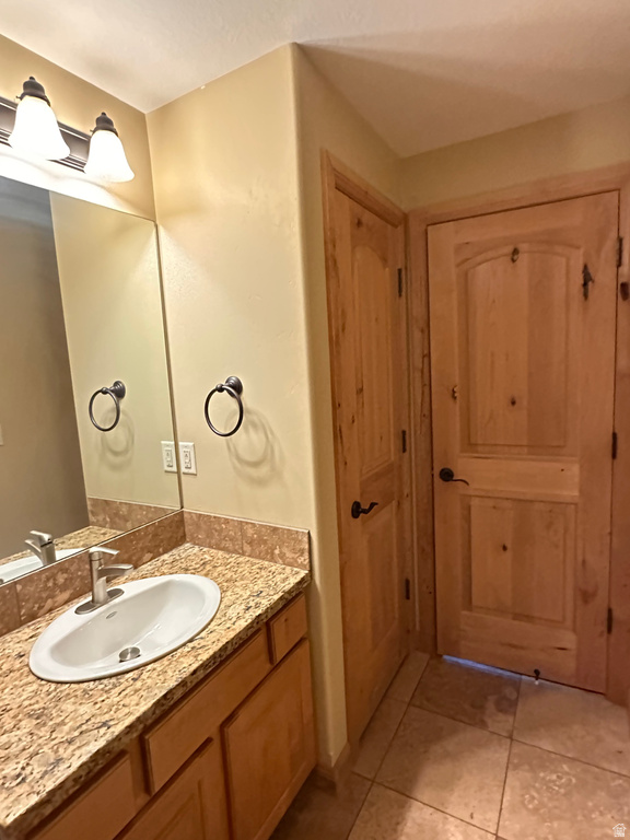 11521 S BLACK FOREST DR Sandy, UT 84094