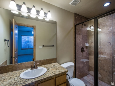 11521 S BLACK FOREST DR #8 Sandy, UT 84094