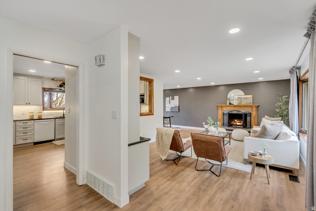 1638 COUNTRY HILLS DR Ogden, UT 84403