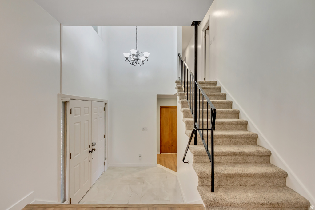 1638 COUNTRY HILLS DR Ogden, UT 84403