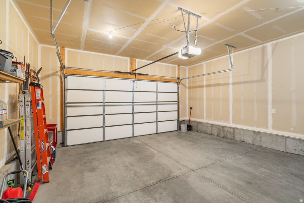 1087 S 1010 W Tooele, UT 84074