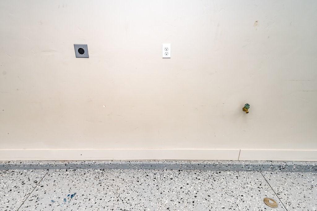 1283 N GALLEN ROAD RD Santa Clara, UT 84765