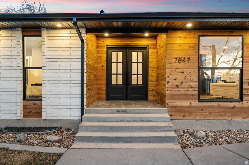 7647 S TWIN LAKES CIR Draper, UT 84020