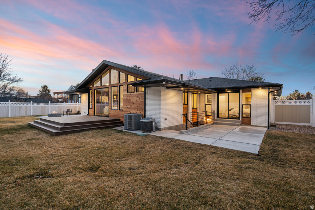 7647 S TWIN LAKES CIR Draper, UT 84020