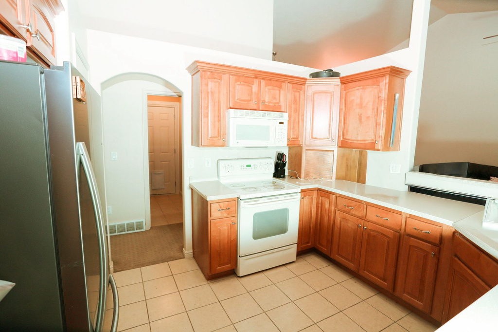 3068 W MATTERHORN DR Taylorsville, UT 84129